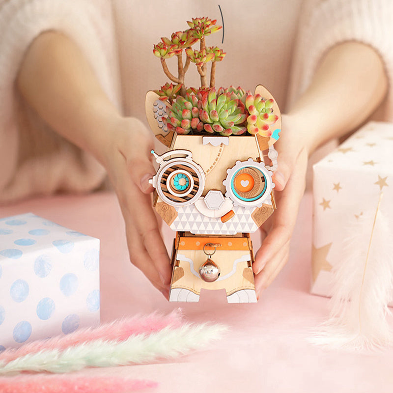 Handmade female assembly figure model toy