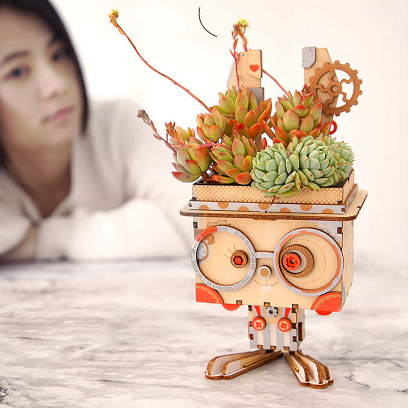 Handmade female assembly figure model toy