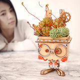 Handmade female assembly figure model toy